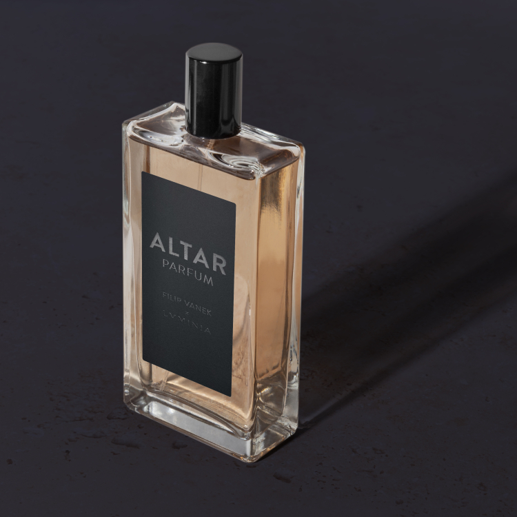 PRODUCT LABEL // 3D PARTIAL VARNISH